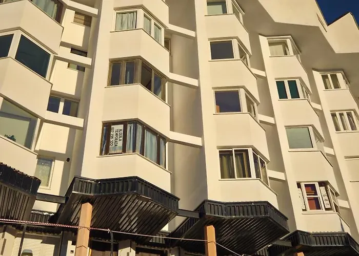 Plaza Pradollano Edf Impala Granada