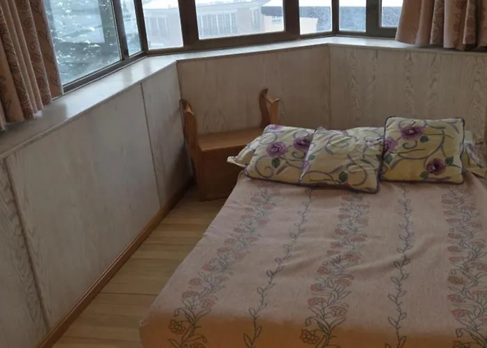 Plaza Pradollano Edf Impala Granada